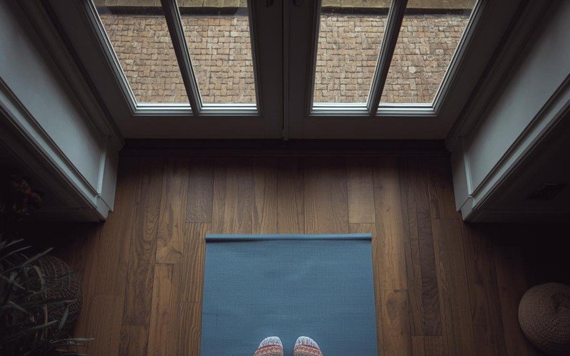 Read more about the article Six Yoga Poses for a Better Sleep